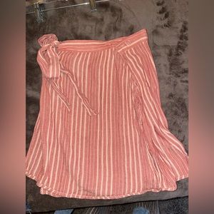 xs american eagle wrap around skirt